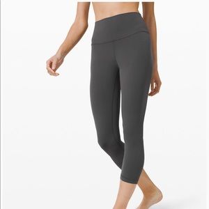 Align Crop 21” size 4